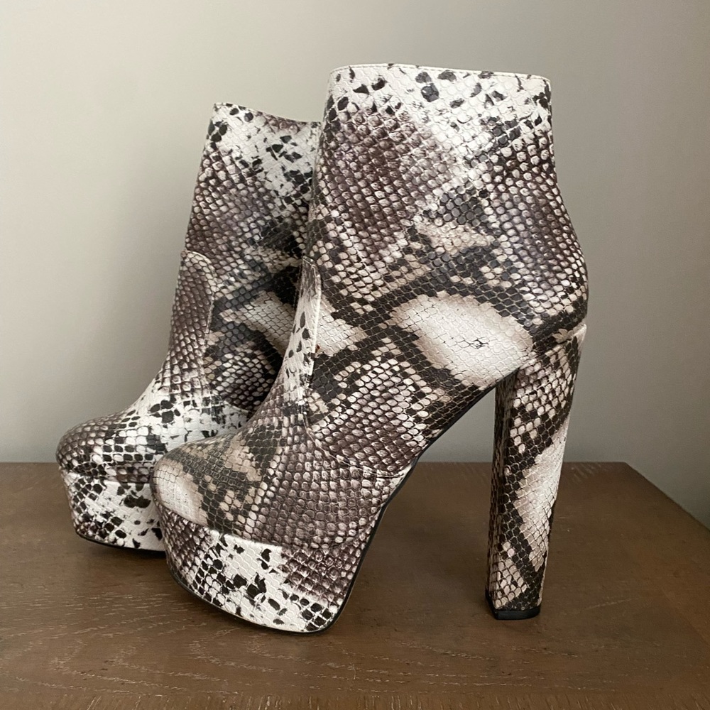 Fashion Nova Snakeskin Booties - Picture 1 of 4